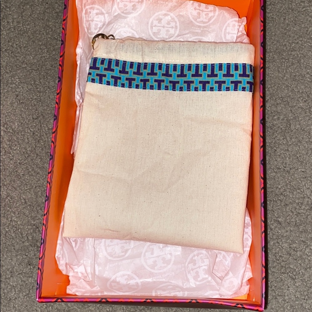 Tory Burch box - Picture 5 of 5